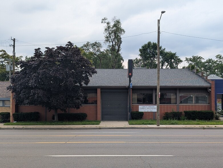 More Photos Of 10720 W 7 Mile Rd, Detroit Office For Sale