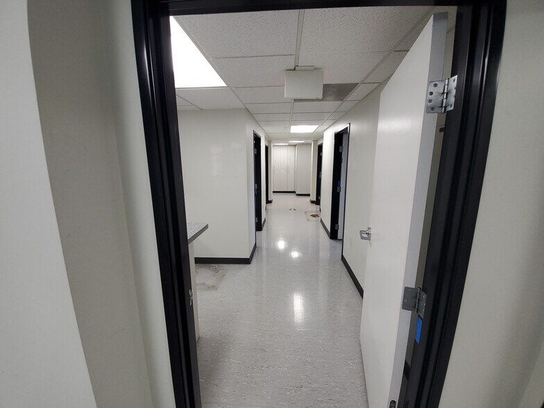 More Photos Of 1060 San Bernardino Rd, Upland Office For Sale