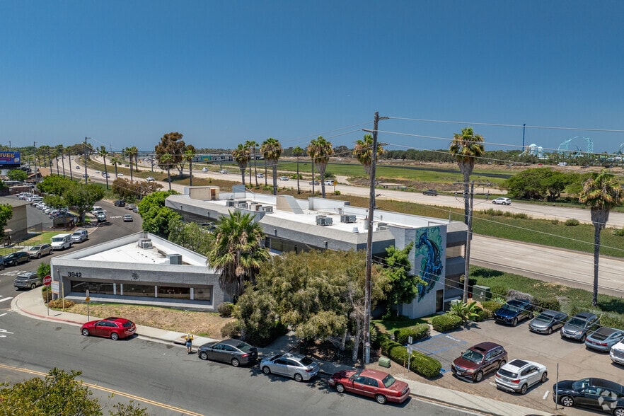 More Photos Of 3940 Hancock St, San Diego Office For Sale