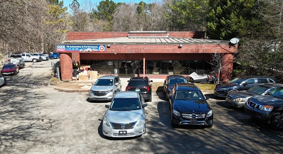 More Photos Of 255 Buxton Ct, Lilburn Industrial For Sale
