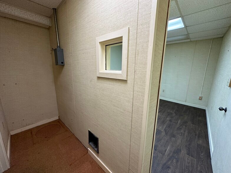 More Photos Of 2630 E Chestnut Ave, Vineland Medical For Sale