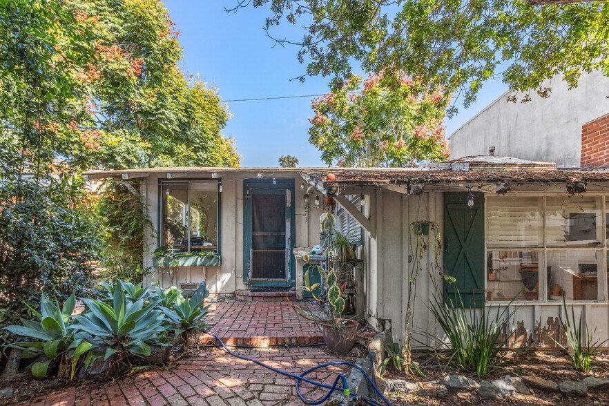 More Photos Of 273 Hillcrest Dr, Encinitas Apartments For Sale