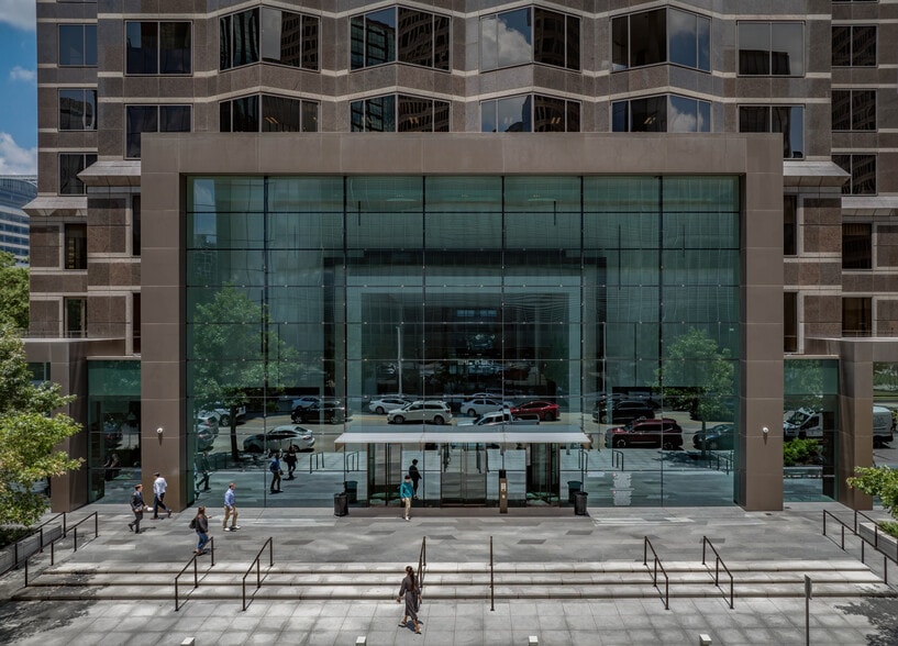 More Photos Of 2001 Ross Ave, Dallas Office For Lease