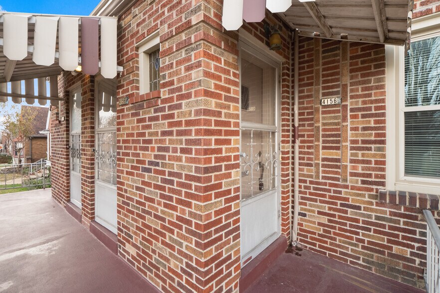 More Photos Of 4950 Winona Ave, Saint Louis Apartments For Sale