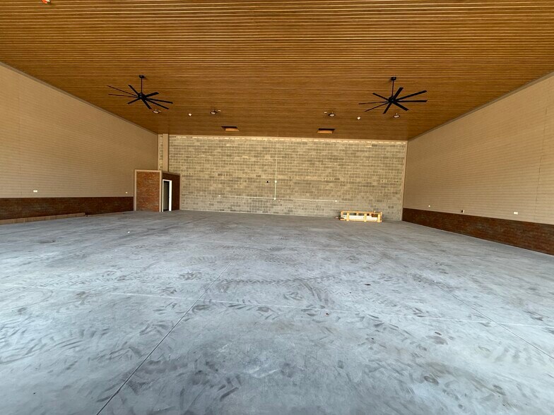 More Photos Of 144 McCrary Rd, Mooresville Industrial For Sale