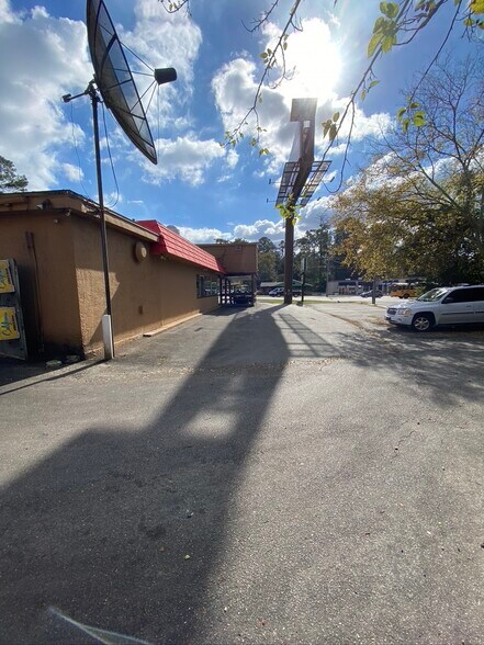 More Photos Of 1904 W Pensacola St, Tallahassee Restaurant For Lease