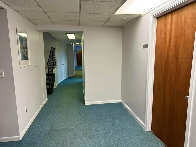 More Photos Of 14 E 40th St, Wilmington Apartments For Sale