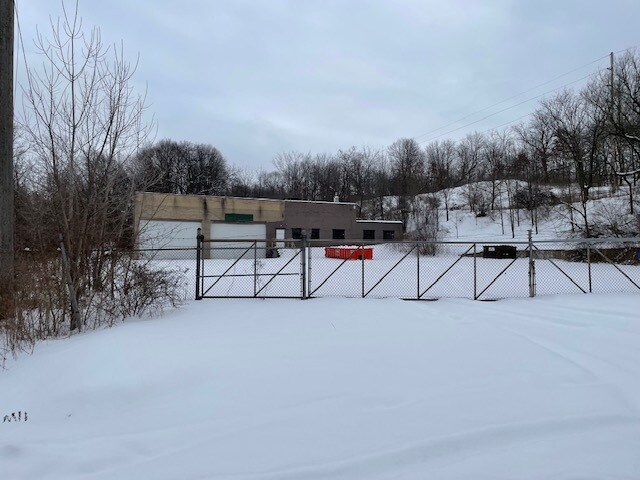 More Photos Of 1901 Old Butler Rd, New Castle Warehouse For Sale