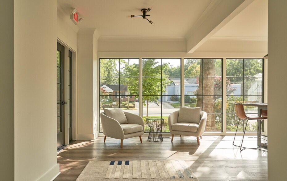 More Photos Of 1015 East Blvd, Charlotte Office For Lease