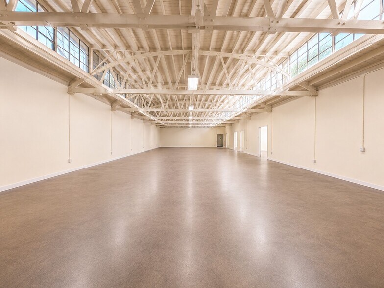 More Photos Of 4008-4014 Jefferson Blvd, Los Angeles Manufacturing For Lease