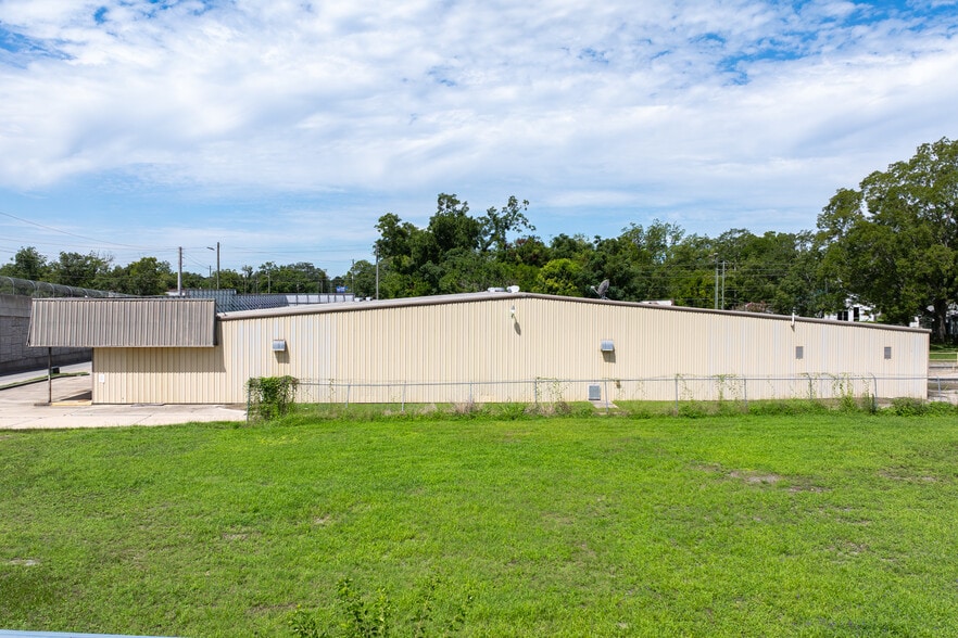 More Photos Of 908 W Hill Ave, Valdosta Warehouse For Sale