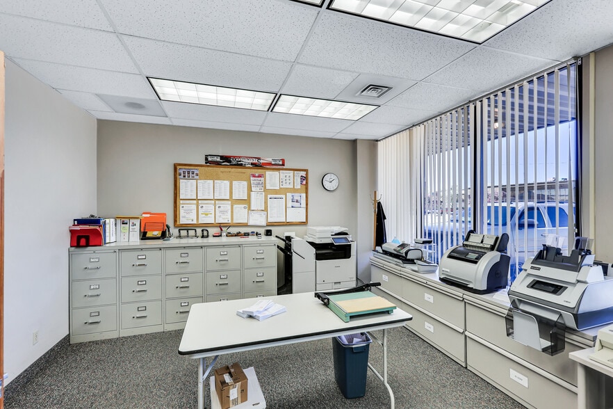 More Photos Of 4226 E Mission Ave, Spokane Office For Sale