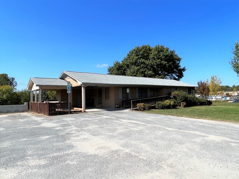 More Photos Of 1190-1450 Ivey Cline Rd, Concord Warehouse For Sale