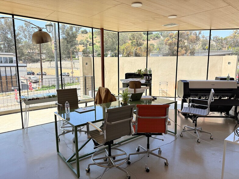 More Photos Of 990 N Hill St, Los Angeles Storefront Retail Office For Lease