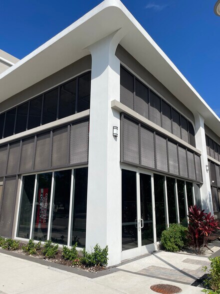 More Photos Of 991 Banyan Blvd, West Palm Beach Apartments For Lease