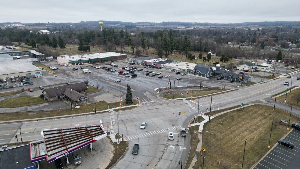 More Photos Of 520-522 E Houghton Ave, West Branch General Retail For Lease