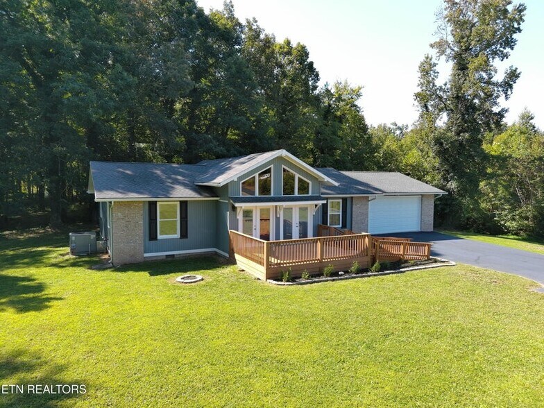 More Photos Of 1723 Roane State Hwy, Harriman Flex For Sale