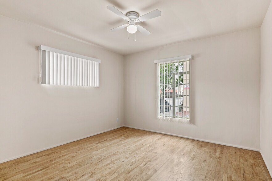 More Photos Of 123-129 N Jackson St, Glendale Apartments For Sale