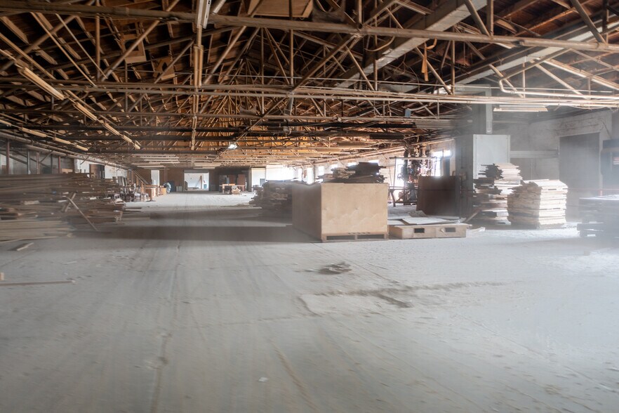 More Photos Of 440 Frankston St, Jacksonville Warehouse For Sale