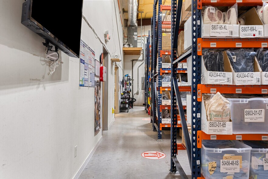 More Photos Of 2000 Windy Ter, Cedar Park Warehouse For Sale