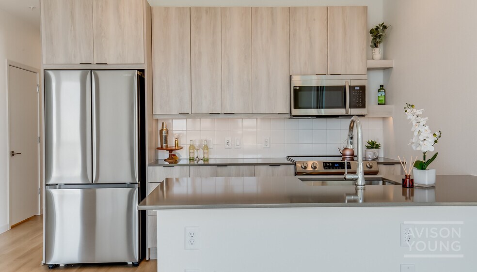 More Photos Of 500 W 41st Ave, Denver Apartments For Sale