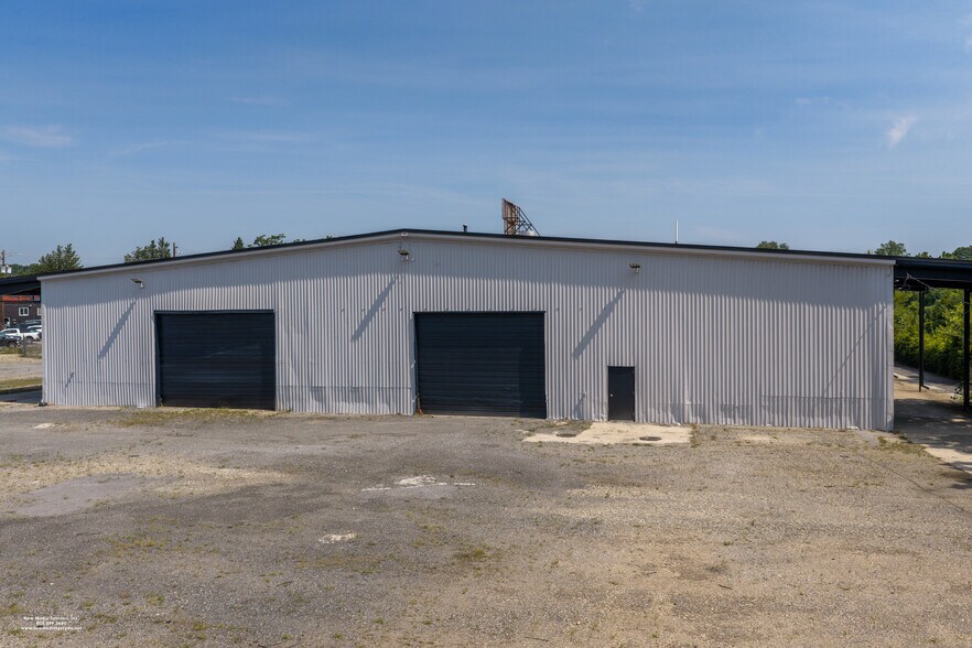 More Photos Of 10301 Southard Dr, Beltsville Service For Lease