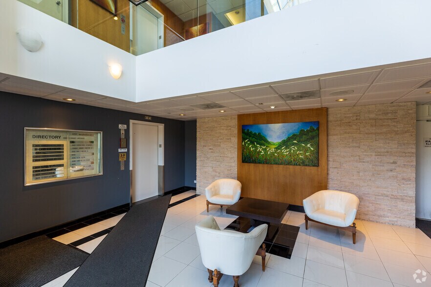 More Photos Of 1S443 Summit Ave, Oakbrook Terrace Medical For Sale