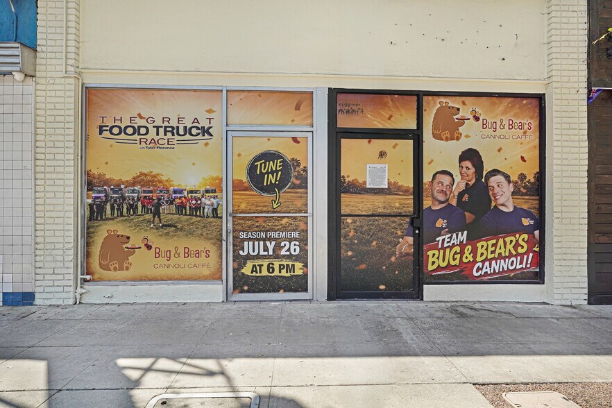 More Photos Of 7998 Santa Monica Blvd, West Hollywood Storefront Retail Office For Sale