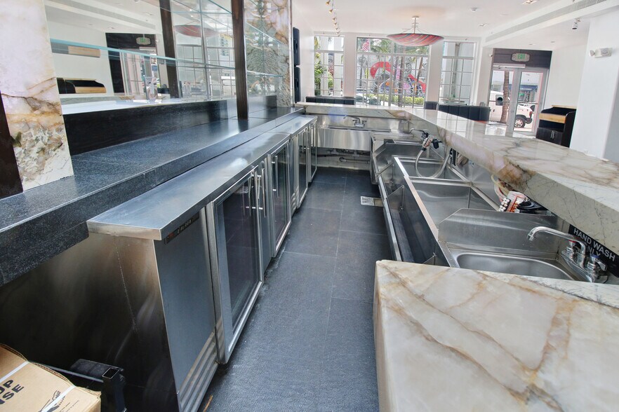 More Photos Of 1542 Washington Ave, Miami Beach Restaurant For Sale