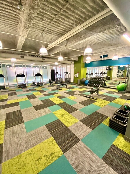 More Photos Of 99 Monroe Ave NW, Grand Rapids Office For Lease