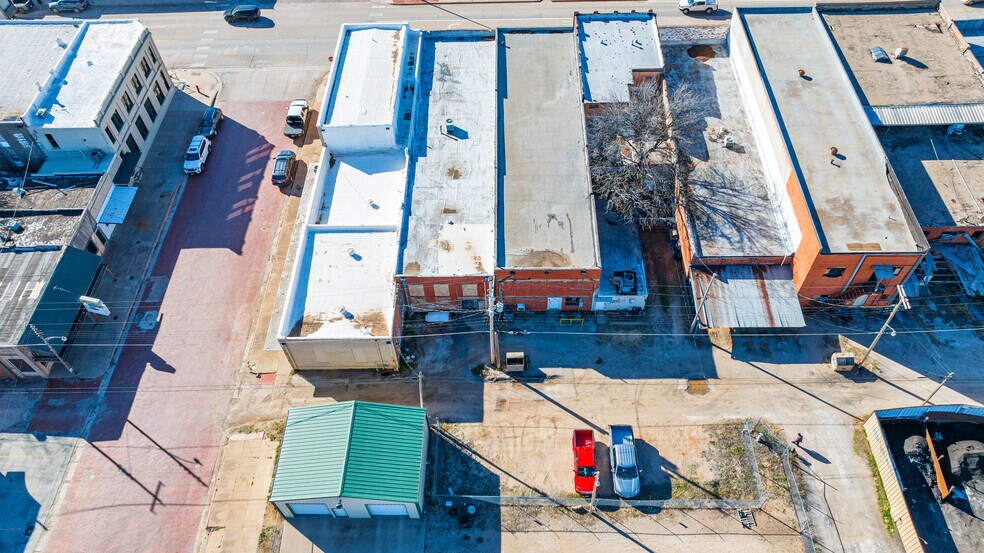 More Photos Of 701 S Avenue F, Haskell Hotel For Sale