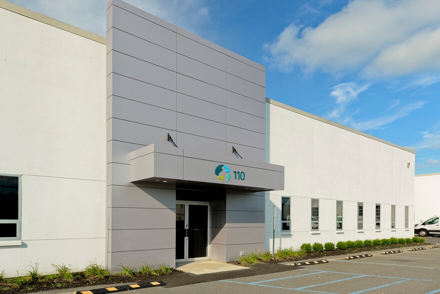 More Photos Of 525 Dell Rd, Carlstadt Unknown For Lease