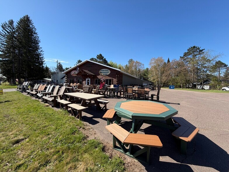 More Photos Of 5079 Hwy 51, Mercer General Retail For Sale