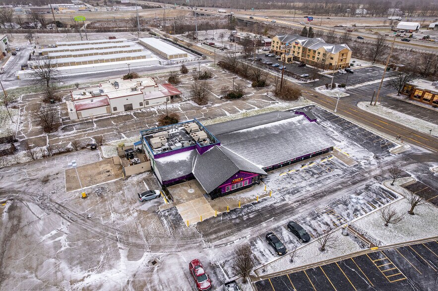 More Photos Of 1805 W 1st St, Springfield Restaurant For Sale