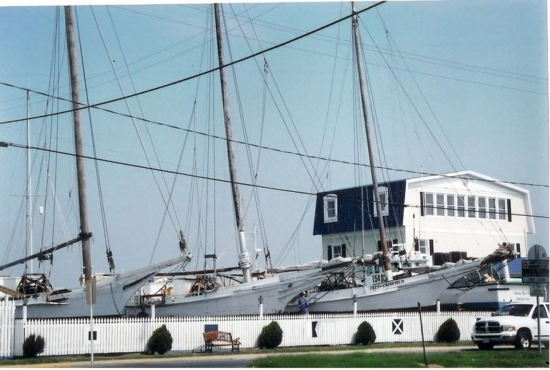 More Photos Of 822 W Main St, Crisfield Storefront Retail Residential For Sale