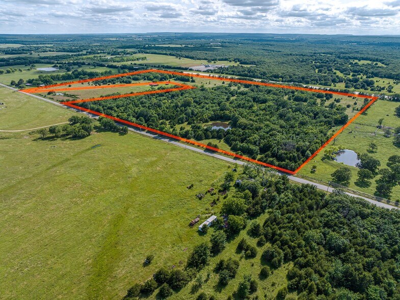 More Photos Of 8633 Ulan Rd, Indianola Land For Sale