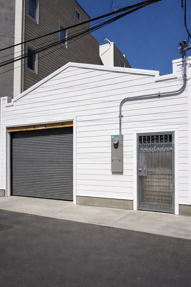 Primary Photo Of 258 Clara St, San Francisco Warehouse For Lease