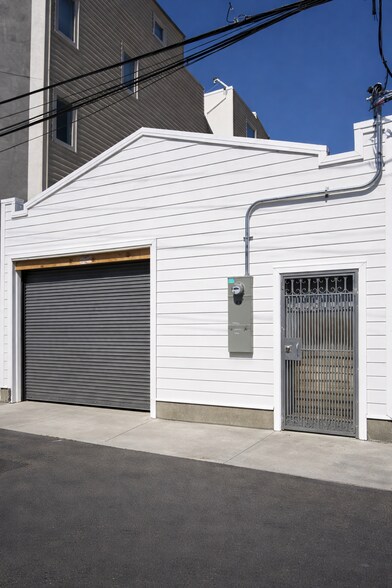 Primary Photo Of 258 Clara St, San Francisco Warehouse For Lease