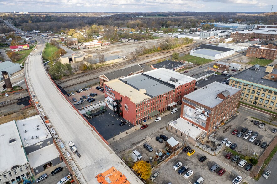 More Photos Of 923 N E St, Richmond Storefront For Sale