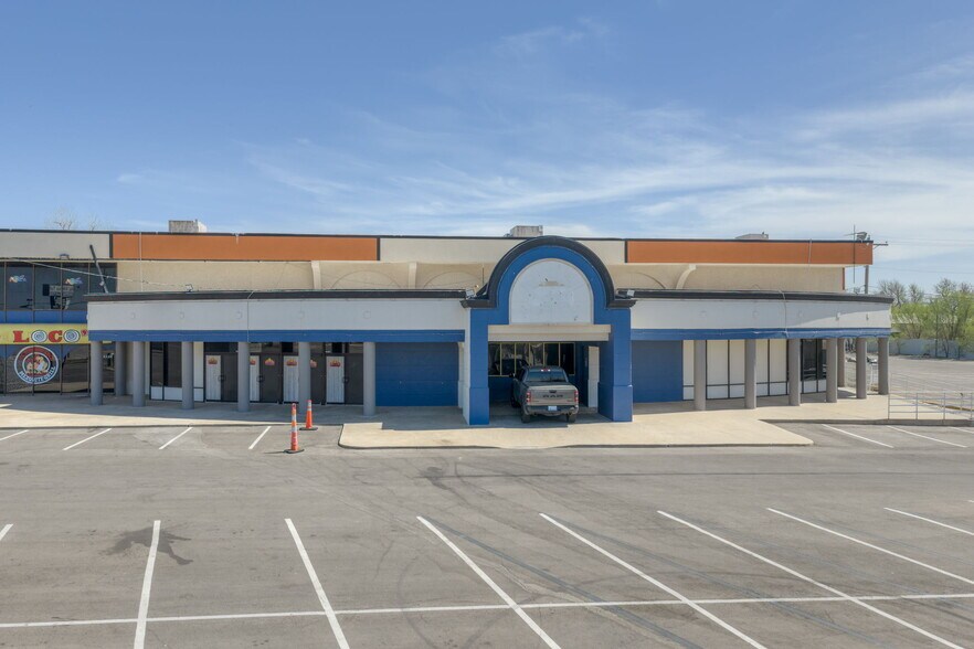 More Photos Of 2300-2344 N Macarthur Blvd, Oklahoma City Unknown For Lease