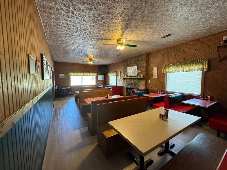 More Photos Of 4152 Hwy 76, Russell Springs Restaurant For Sale