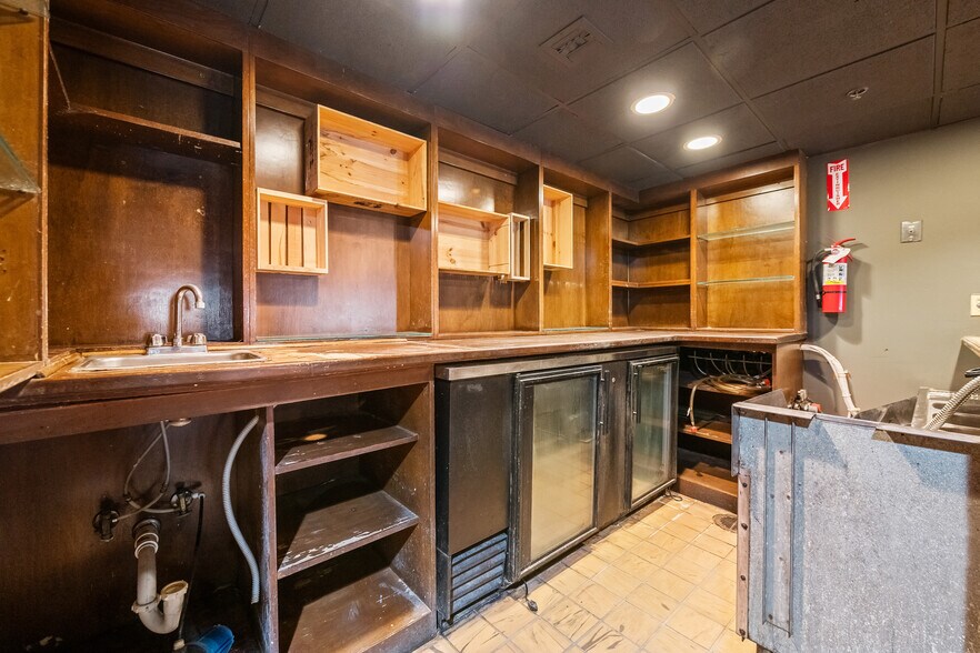 More Photos Of 66-68 W Flagler St, Miami Loft Creative Space For Sale