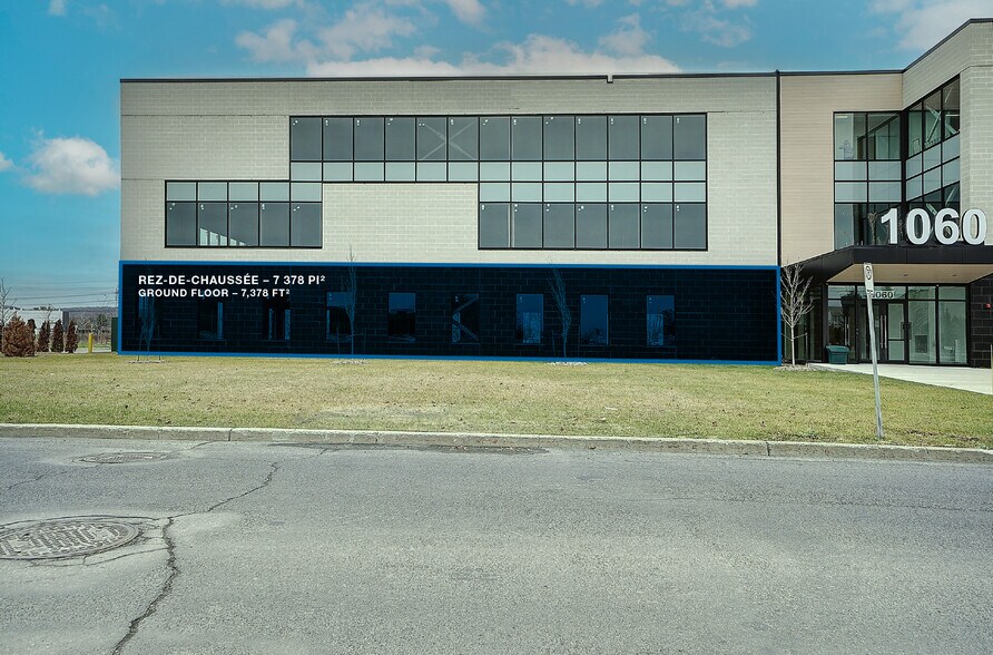 More Photos Of 1060 Rue Parent, St-Bruno-de-Montarville Office For Lease