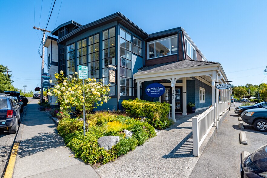 More Photos Of 105 1st St, Langley Storefront Retail Residential For Sale