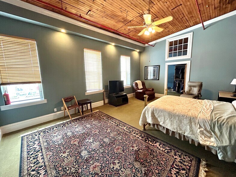 More Photos Of 110-112 Sidney St, Saint Louis Lodge Meeting Hall For Sale