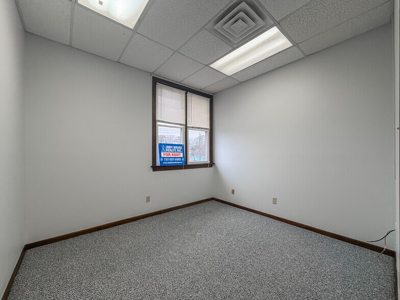 More Photos Of 9617-9635 Granby St, Norfolk General Retail For Lease