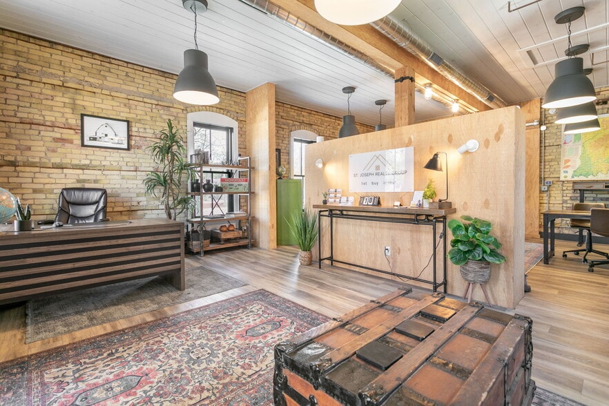 More Photos Of 1032 E Wayne St, South Bend Loft Creative Space For Lease