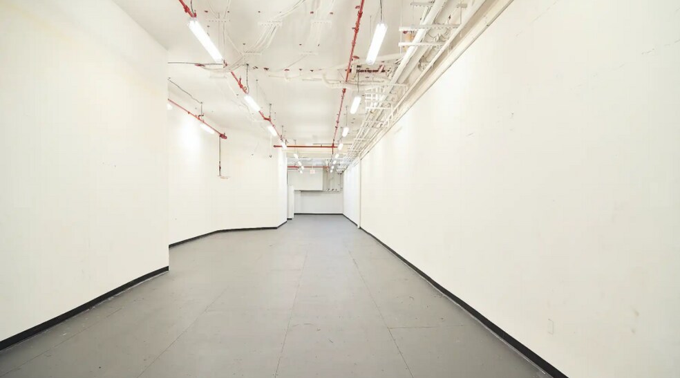 More Photos Of 356 Broadway, New York Apartments For Lease