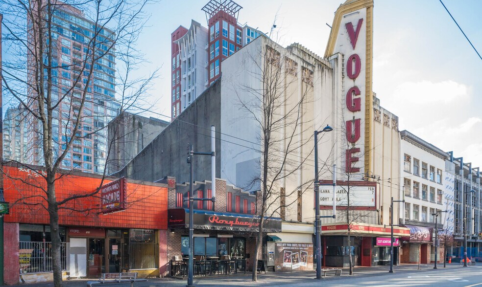 More Photos Of 910 Granville St, Vancouver Storefront For Sale