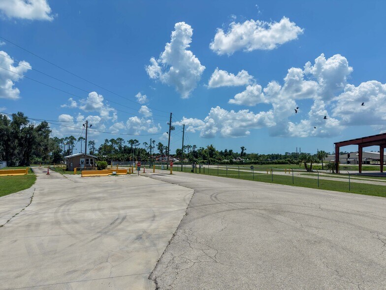 More Photos Of 1509 S Byron Butler Pky, Perry Manufacturing For Sale